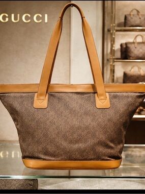 AUTHENTIC GUCCI RARE VINTAGE JAQUARD SHOULDER TOTE XL SIGNATURE PATTERN